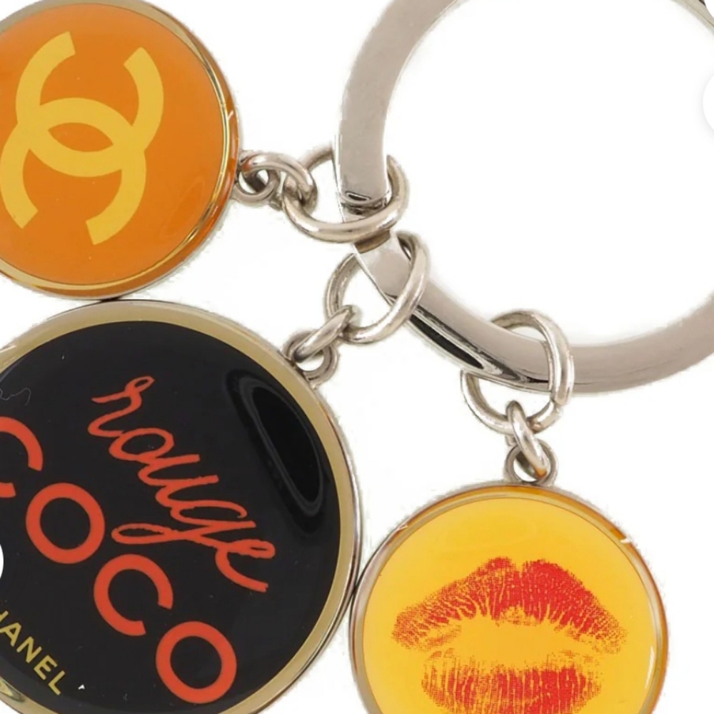 Chanel Rouge Coco Keychain Set/Bag Charm - Picture 5 of 11